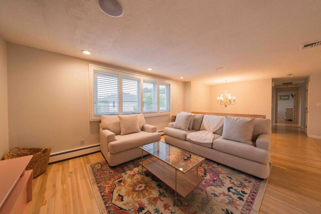 Boston Luxury 3br-near Airport-beach Apartment *