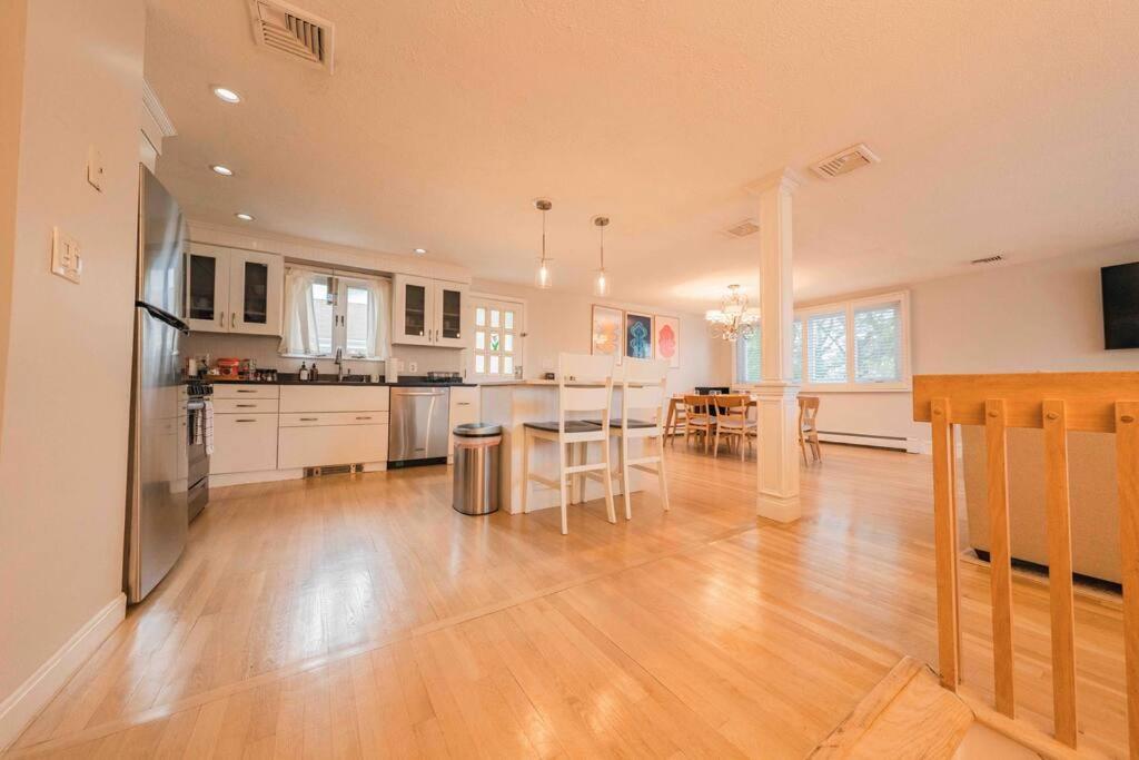 Boston Luxury 3br-near Airport-beach *